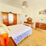 Bia Vintage - Casa Com Vista Mar, Terraço E Jardim No Centro De Casa de Férias