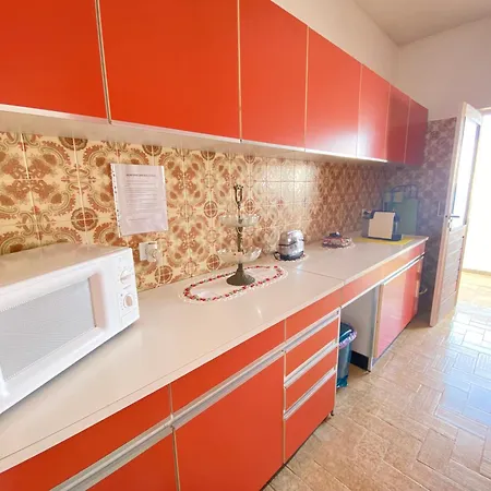 Casa vacanze Bia Vintage - Casa Com Vista Mar, Terraco E Jardim No Centro De Alvor